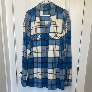 Patagonia Blue and White Plaid Casual Button Down Shirt